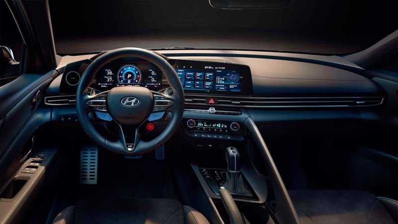 
            Hyundai представил самую мощную Elantra
        