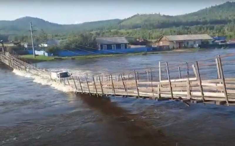 
            В России появился новый «мост глупости». Видео
        