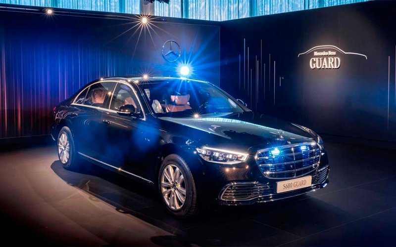 
            Новый знак, бронированный S-Class и другое. Автоновости дня
        