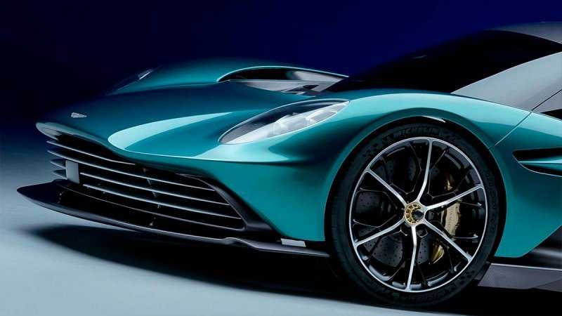 
            Aston Martin представил 950-сильный гиперкар Valhalla
        