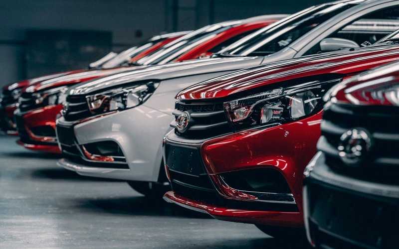 
            Глава АвтоВАЗа объяснил, почему новые Lada будут стоить дороже ₽1 млн
        