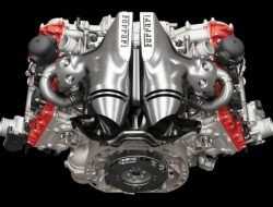 Ferrari открестилась от сходства своего V6 с мотором Maserati