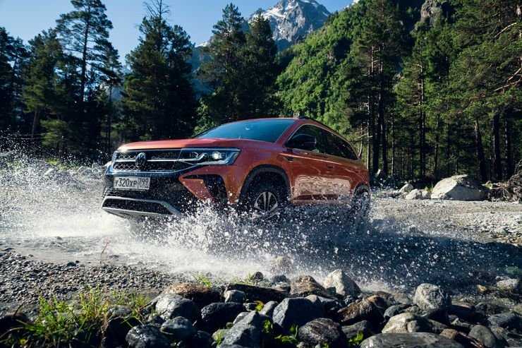 Хочу быть взрослым: первый тест-драйв бюджетного кроссовера Volkswagen Taos