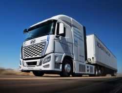 Hyundai выпустит на дороги США 30 водородных грузовиков