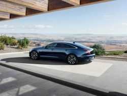 Jaguar объяснил, почему не будет выпускать флагманский седан