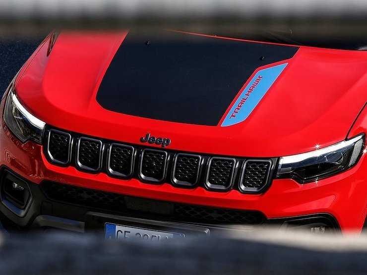 Jeep перестанет выпускать бензиновые и дизельные автомобили