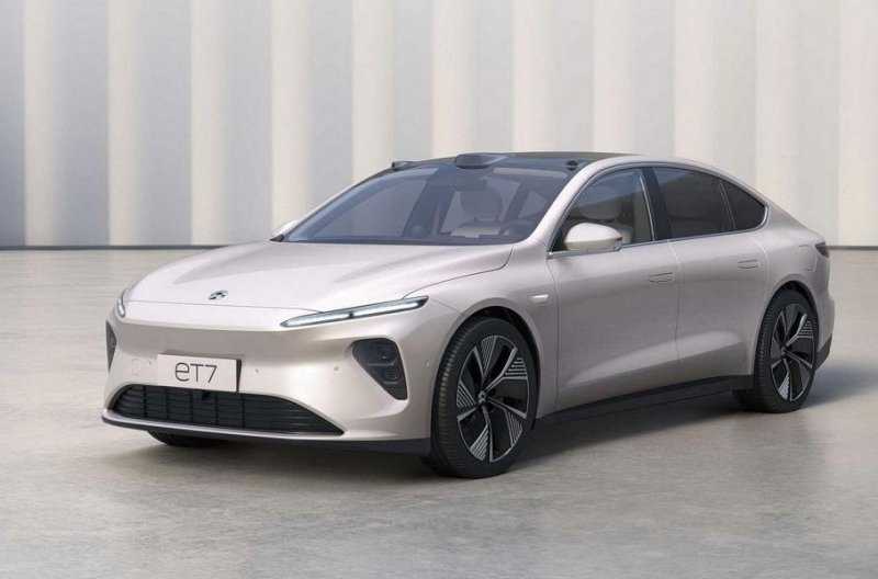 Китайского «убийцу» Tesla с запасом хода 1000 километров впервые засняли вживую