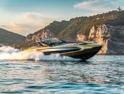 Lamborghini построила новейшую мотонрую яхту из гиперкара