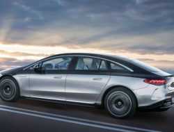Mercedes-Benz будет предлагать подписку на полноуправляемое шасси