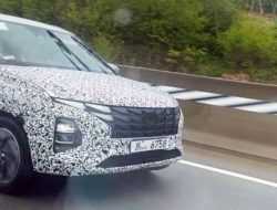 Обновленную Hyundai Creta засняли на дороге: она похожа на Tucson