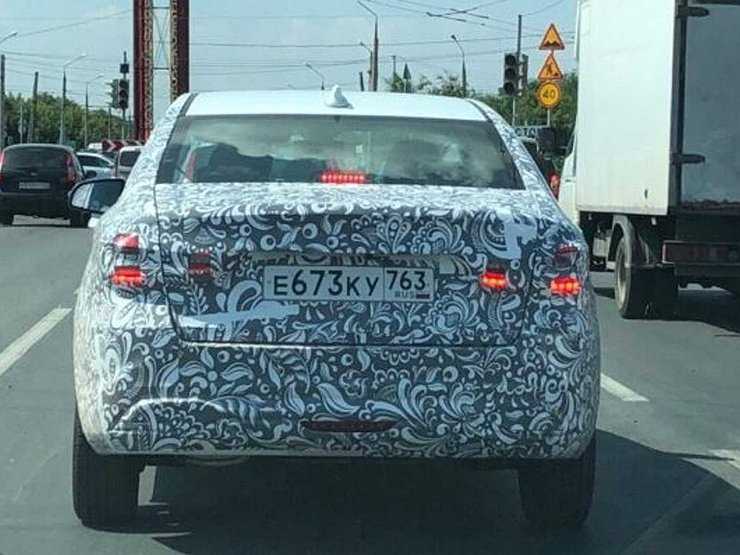 Обновленную LADA Vesta снова встретили на дороге