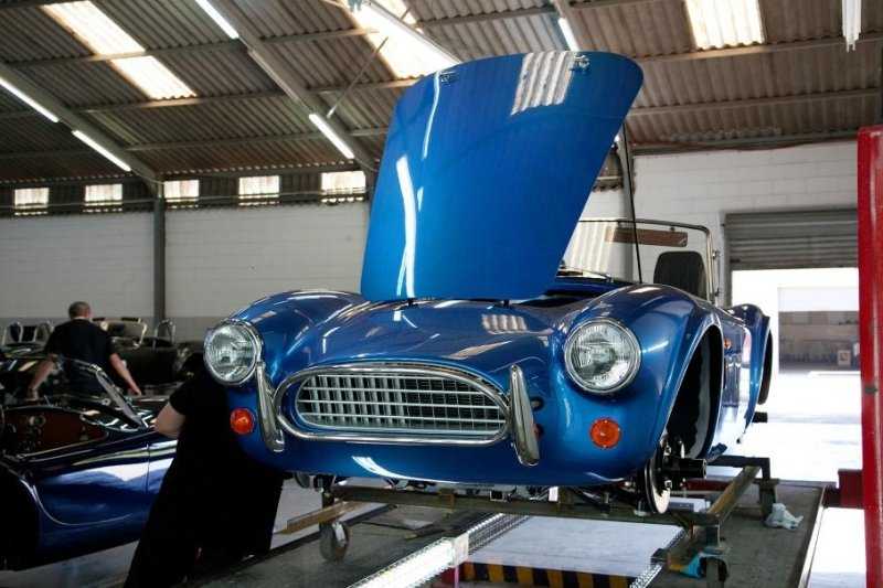 Появились новые подробности об электрической AC Cobra