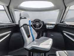 Porsche показала минивэн с вращающимся водительским креслом