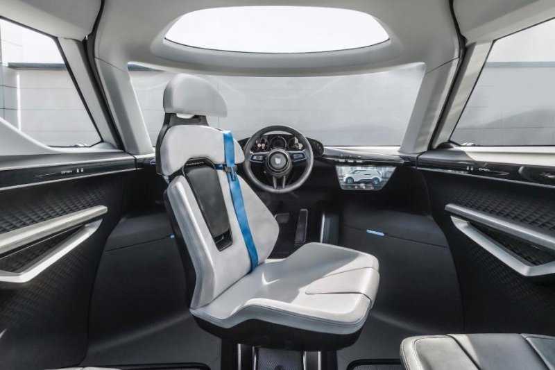 Porsche показала минивэн с вращающимся водительским креслом