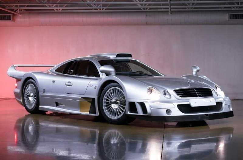 Редчайший Mercedes-Benz CLK GTR подорожал вдвое меньше чем за три года