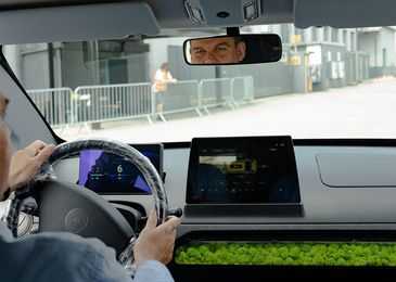 Умерший SAAB планирует выпускать замшелый электромобиль Sion