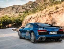 В России снова начнут продавать суперкары Audi
