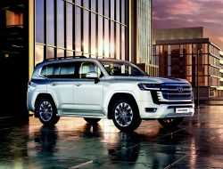В России стартовал прием заказов на новый Toyota Land Cruiser 300