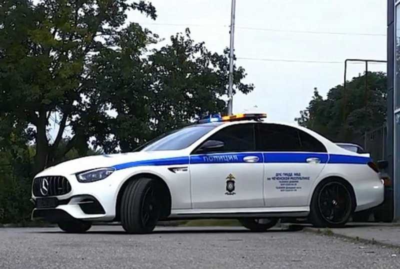Видео: у полиции Чечни появился 612-сильный Mercedes-AMG E 63 S