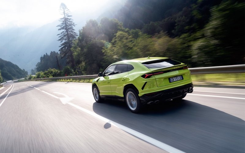 
            Секрет супергероя. Тест-драйв Lamborghini Urus в горах
        