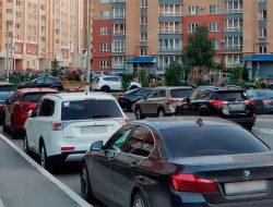 ГИБДД назвала главные опасности при езде по дворам