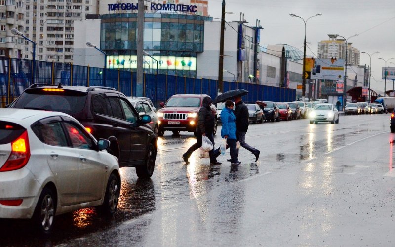 
            Что надо знать водителям о знаке «Пешеходный переход»: нюансы и штрафы
        