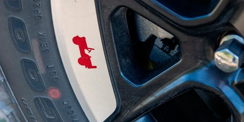 
            Детство в раме. Тест-драйв Jeep Wrangler Rubicon
        