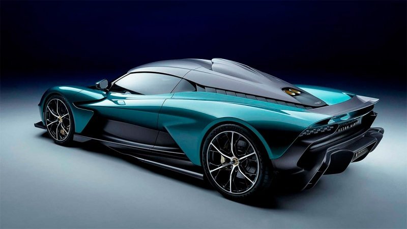 
            Aston Martin рассказал об автомобилях из новой части бондианы
        