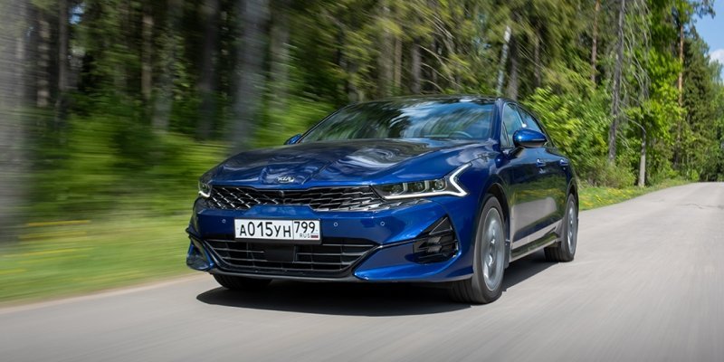 
            Лига чемпионов: сравнительный тест Camry, Kia K5 и Octavia
        