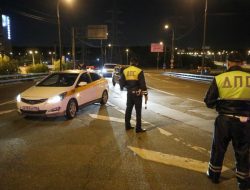 Госавтоинспекция дала советы на случай, если инспектор намекает на взятку