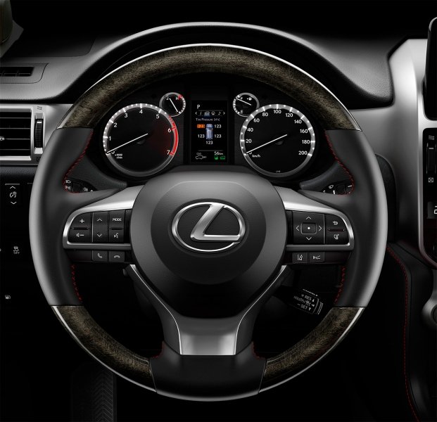 
            Lexus назвал стоимость обновленного внедорожника GX 460 в России
        