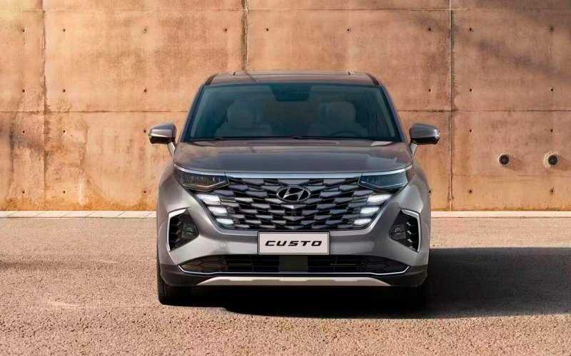 
            Hyundai представил новый минивэн в стиле кроссовера Tucson
        