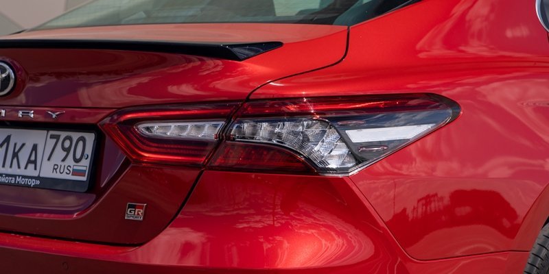 
            Лига чемпионов: сравнительный тест Camry, Kia K5 и Octavia
        