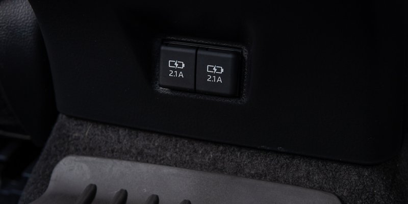 
            Лига чемпионов: сравнительный тест Camry, Kia K5 и Octavia
        
