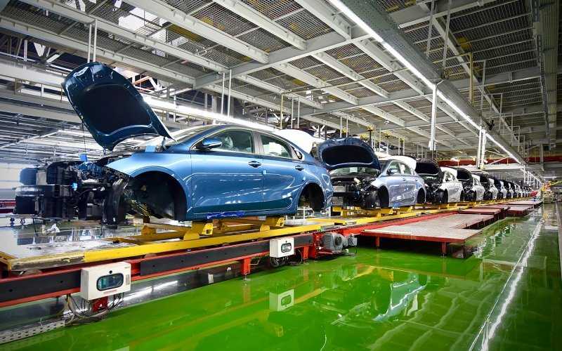 
            Kia начала российское производство обновленного седана Cerato
        
