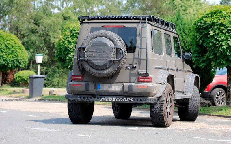 
            Mercedes вывел на испытания экстремальный G-Class в военном стиле
        