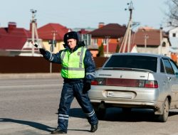 Что нужно сказать ГИБДД, если остановили за сплошную. Инструкция