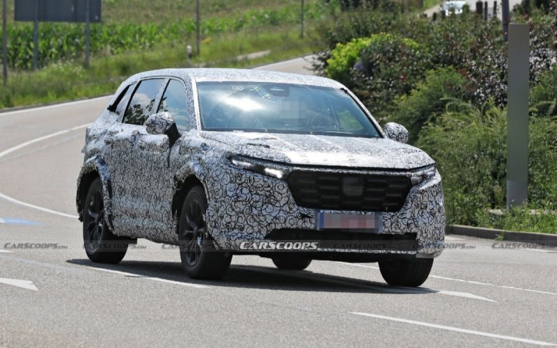 
            Новый Honda CR-V заметили во время дорожных тестов
        