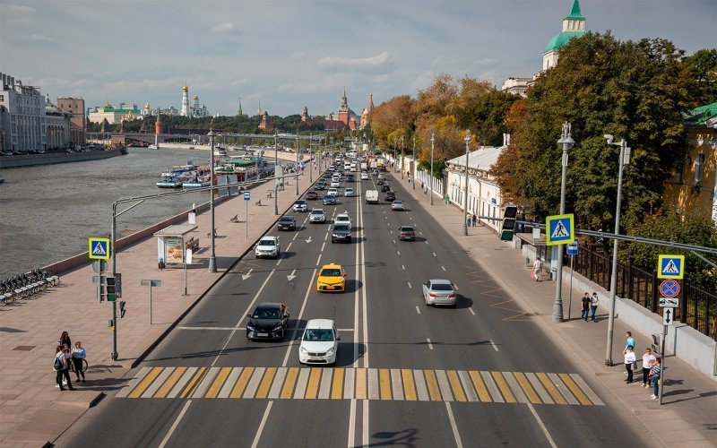 
            Съемка инспектора на камеру, где ловят за фары и другое. Автоновости дня
        