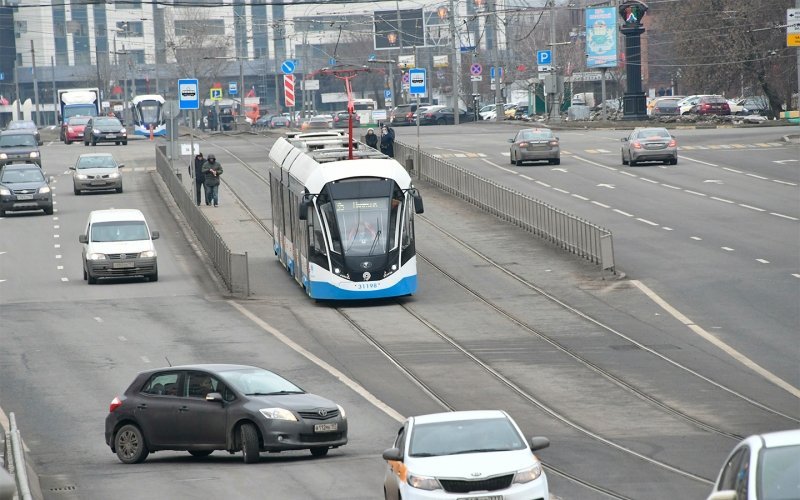 
            Что нужно сказать ГИБДД, если остановили за сплошную. Инструкция
        