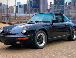 Porsche 911 Тома Круза выставили на аукцион. Фото
