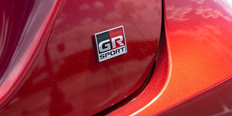 
            Лига чемпионов: сравнительный тест Camry, Kia K5 и Octavia
        