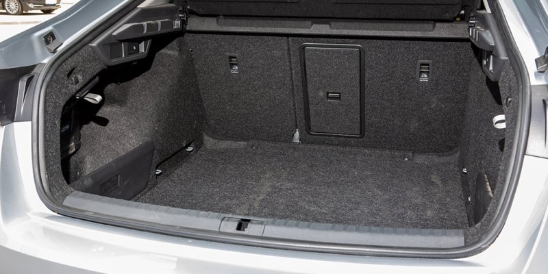 
            Лига чемпионов: сравнительный тест Camry, Kia K5 и Octavia
        