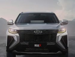 Кроссовер Geely Atlas Pro получит новую версию в стиле Lexus и Lada