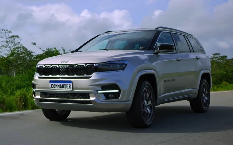 
            Jeep выпустил новый семиместный кроссовер
        