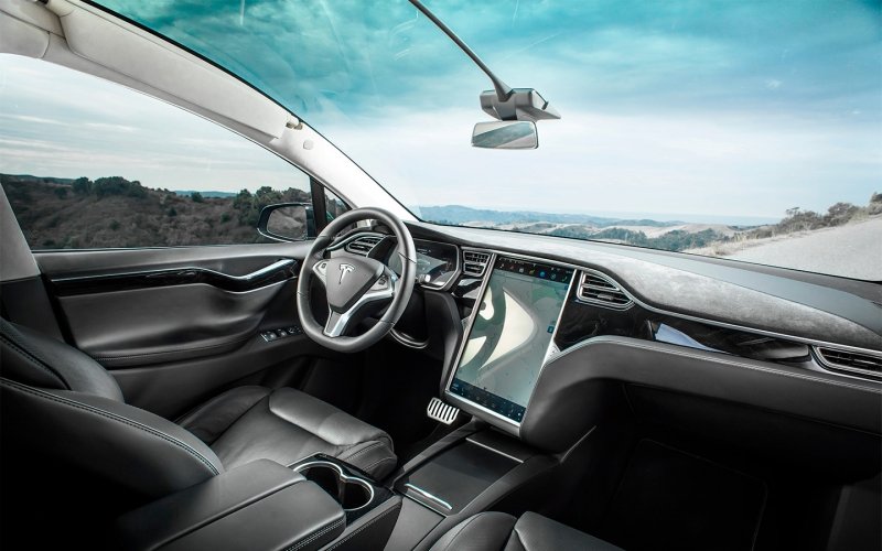 
            Провалы Tesla: от переносов Cybertruck до нелепых ошибок электроники
        