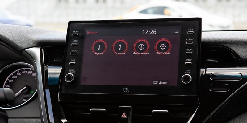 
            Лига чемпионов: сравнительный тест Camry, Kia K5 и Octavia
        