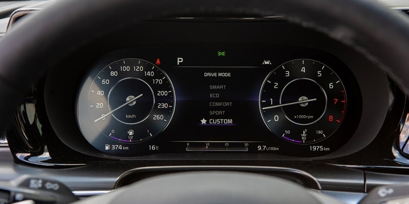 
            Лига чемпионов: сравнительный тест Camry, Kia K5 и Octavia
        