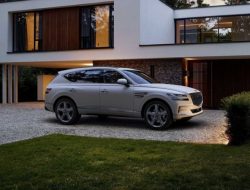 Обновленный кроссовер Genesis GV80 получил роскошную 6-местную версию