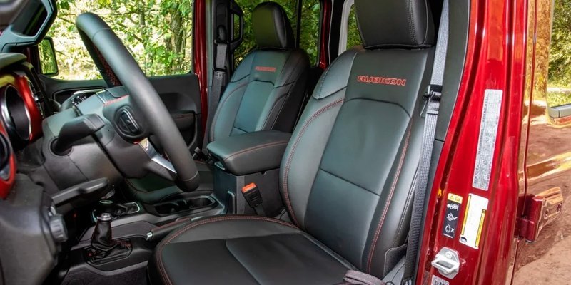 
            Детство в раме. Тест-драйв Jeep Wrangler Rubicon
        